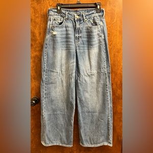 American Eagle distressed wide leg, skater jeans, size 10 short.